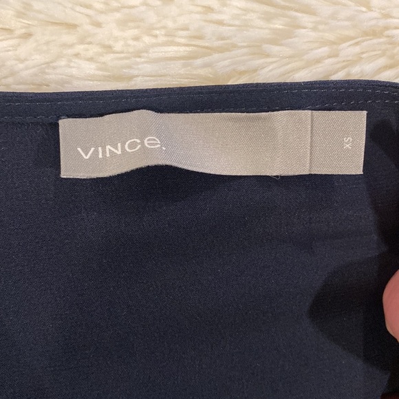 Vince silk Navy Blue V-Neck Dress
Size XS. Dress is a boxy style, runs large - Picture 3 of 4